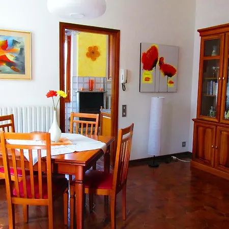 Casa Vacanza Sunshine 아파트 파게토 라리오